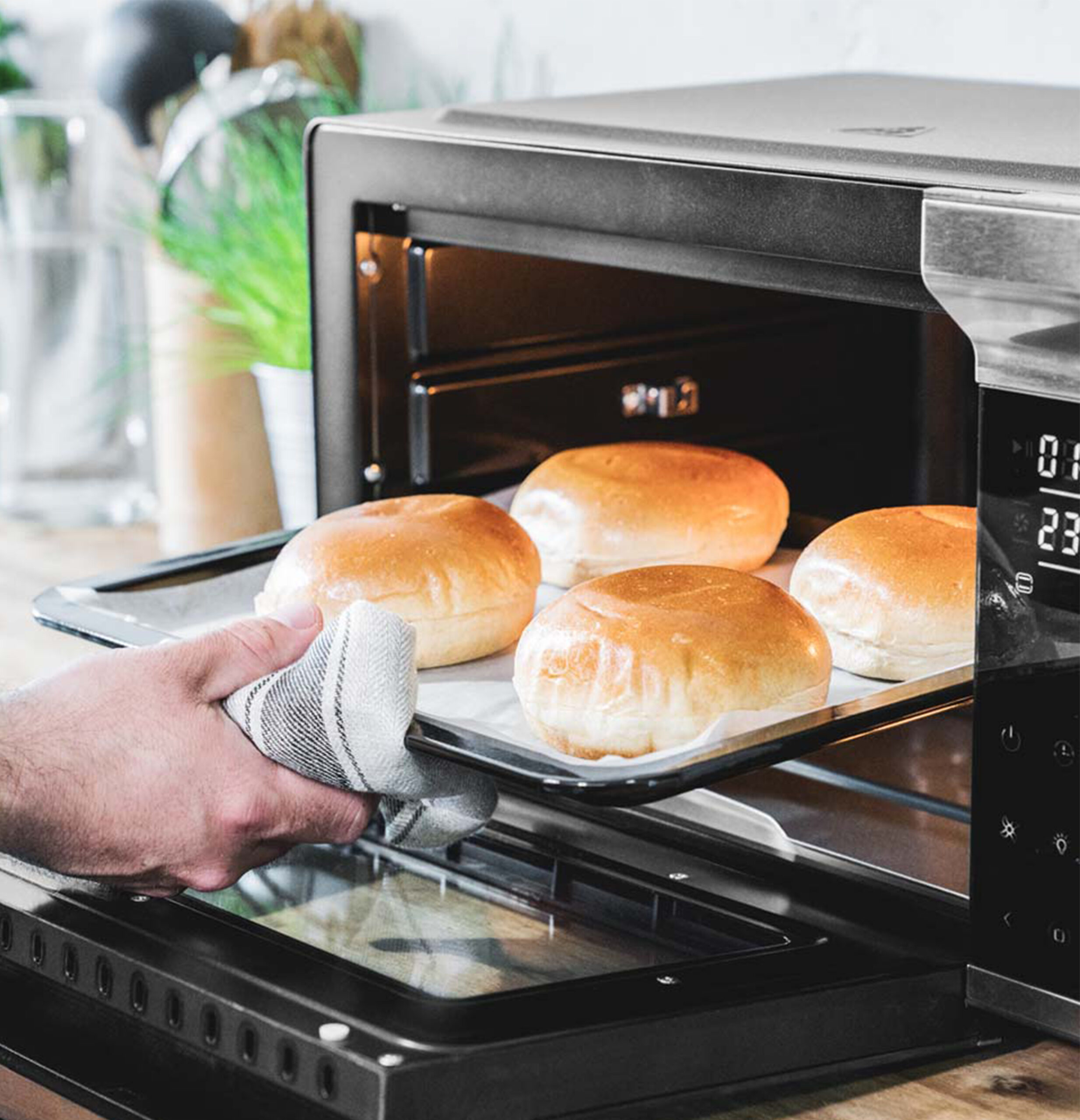 Bistro Oven Bake & Grill Electronically-1